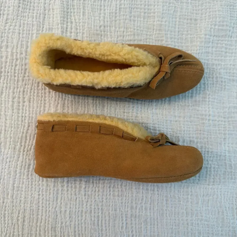 Firesiders Slippers Size Youth 4.5 or Women’s 6N Leather Fleece Lined Moccasin